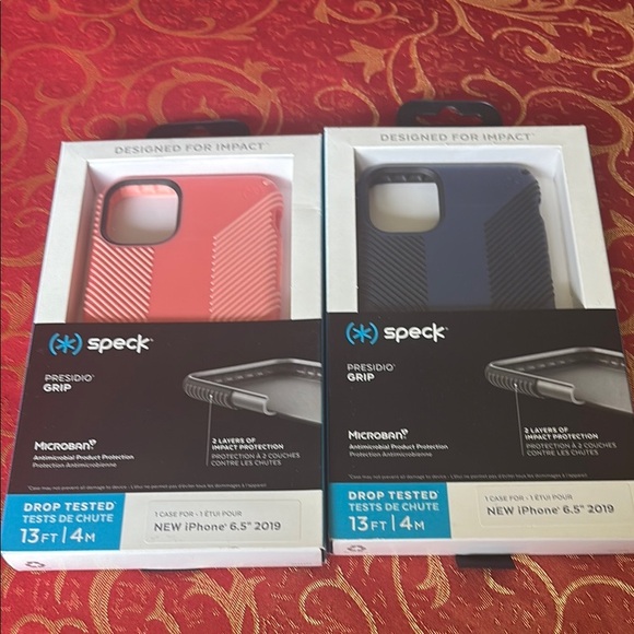 Speck Peach and Blue Protective Cases for iPhone 6,5 2019 - Picture 1 of 4